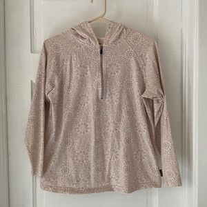 Patagonia hooded floral half zip top. Medium